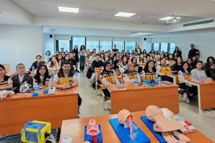 https://cmsapi.yeniyuzyil.edu.tr/news-media/big/154d907b-f977-4a52-9211-bcc1815e2ca615.jpg