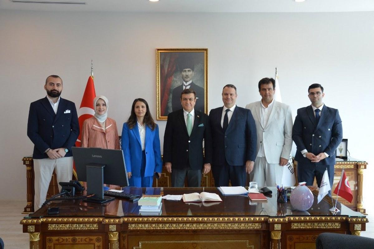 https://cmsapi.yeniyuzyil.edu.tr/news-media/big/6ee45793-8454-4efa-a628-5828824cafd01.jpeg