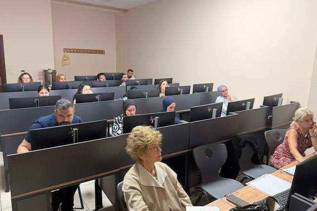 https://cmsapi.yeniyuzyil.edu.tr/news-media/big/83f8ce2c-921e-4db3-ad02-73fa396754f1ozlem-koyuncu2.jpg