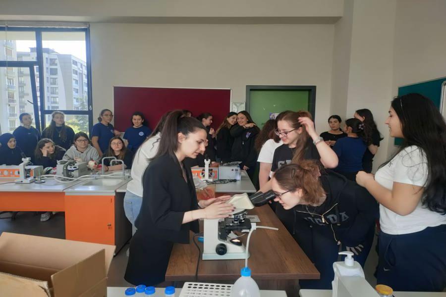 https://cmsapi.yeniyuzyil.edu.tr/news-media/big/c9623c70-f939-40a2-995e-f76bb0f8d0076-Mayis-2025-Kapak.jpeg