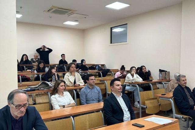 https://cmsapi.yeniyuzyil.edu.tr/news-media/big/d811ed3d-4d87-461b-8f3a-3a119dcab712Web-Sitesi-Foto-Boyutlandirma-16.jpg
