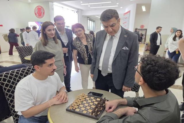 https://cmsapi.yeniyuzyil.edu.tr/news-media/big/d9ff6aef-ebfa-4f27-8f4c-491cccc7ea943.jpg